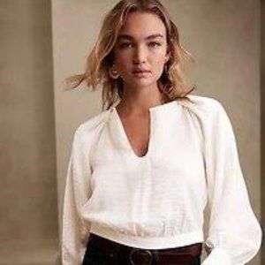 Cropped Keyhole Top